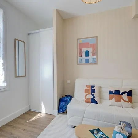 Apartmán Le - 800 M Gare - Hyper Centre - Wifi- Climatise