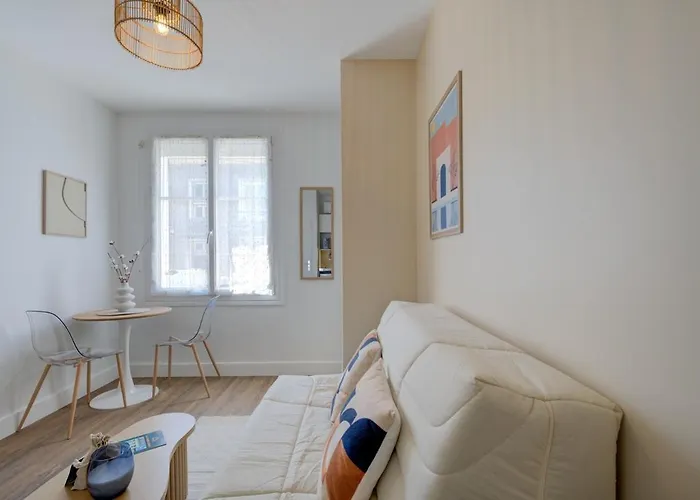 Le - 800 M Gare - Hyper Centre - Wifi- Climatise